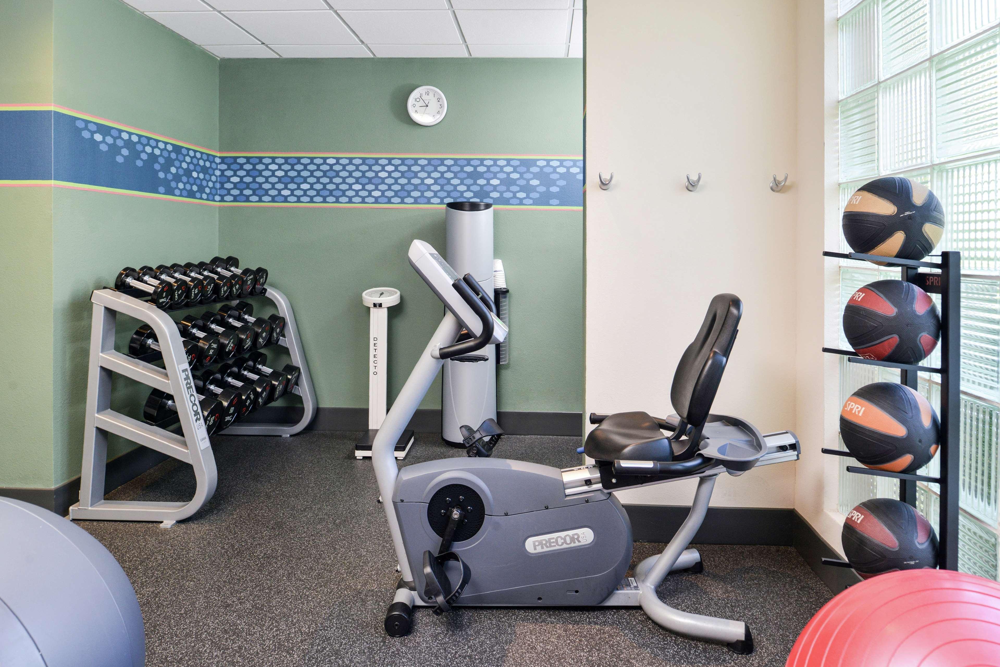 Hampton Inn Staunton Eksteriør billede