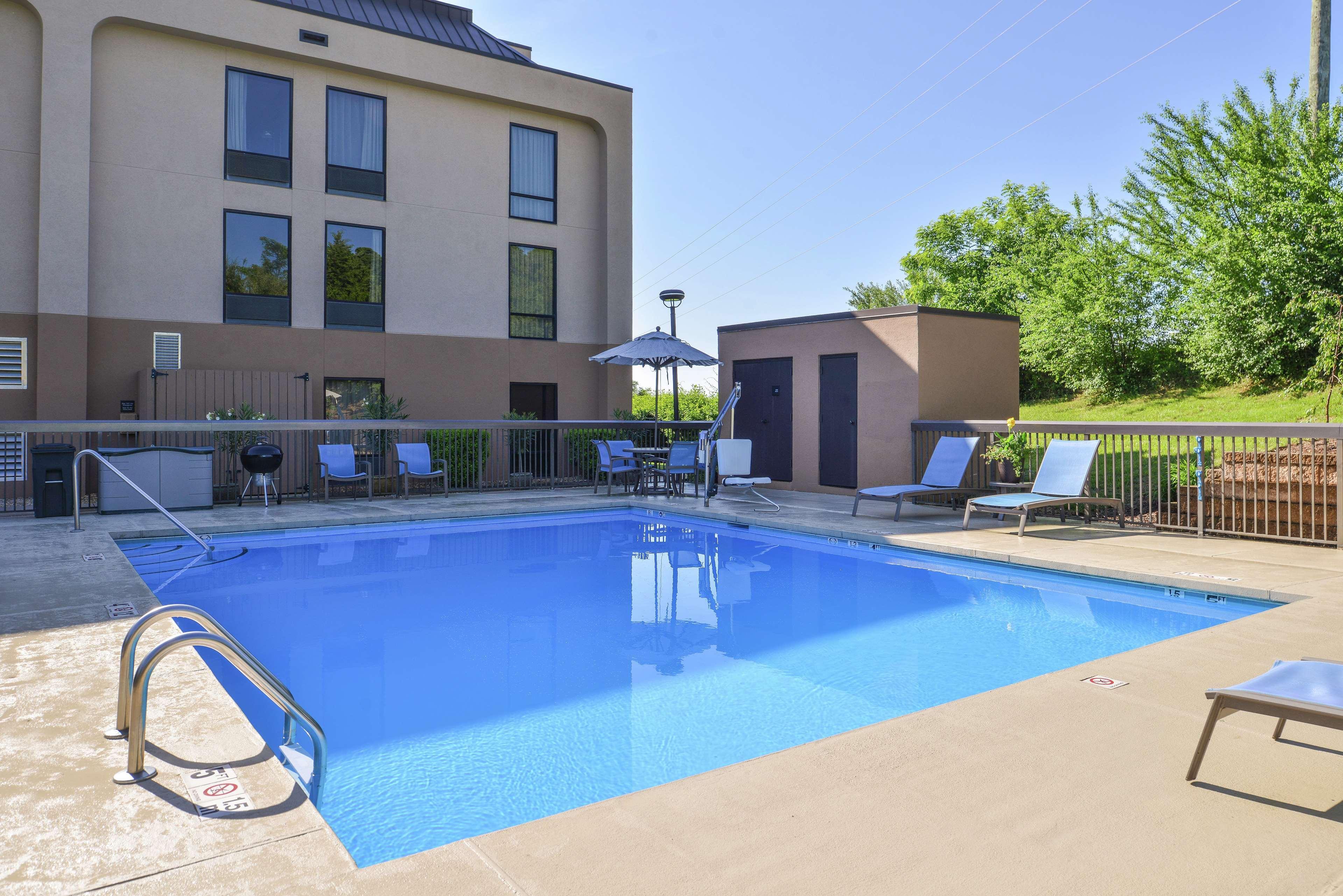 Hampton Inn Staunton Eksteriør billede