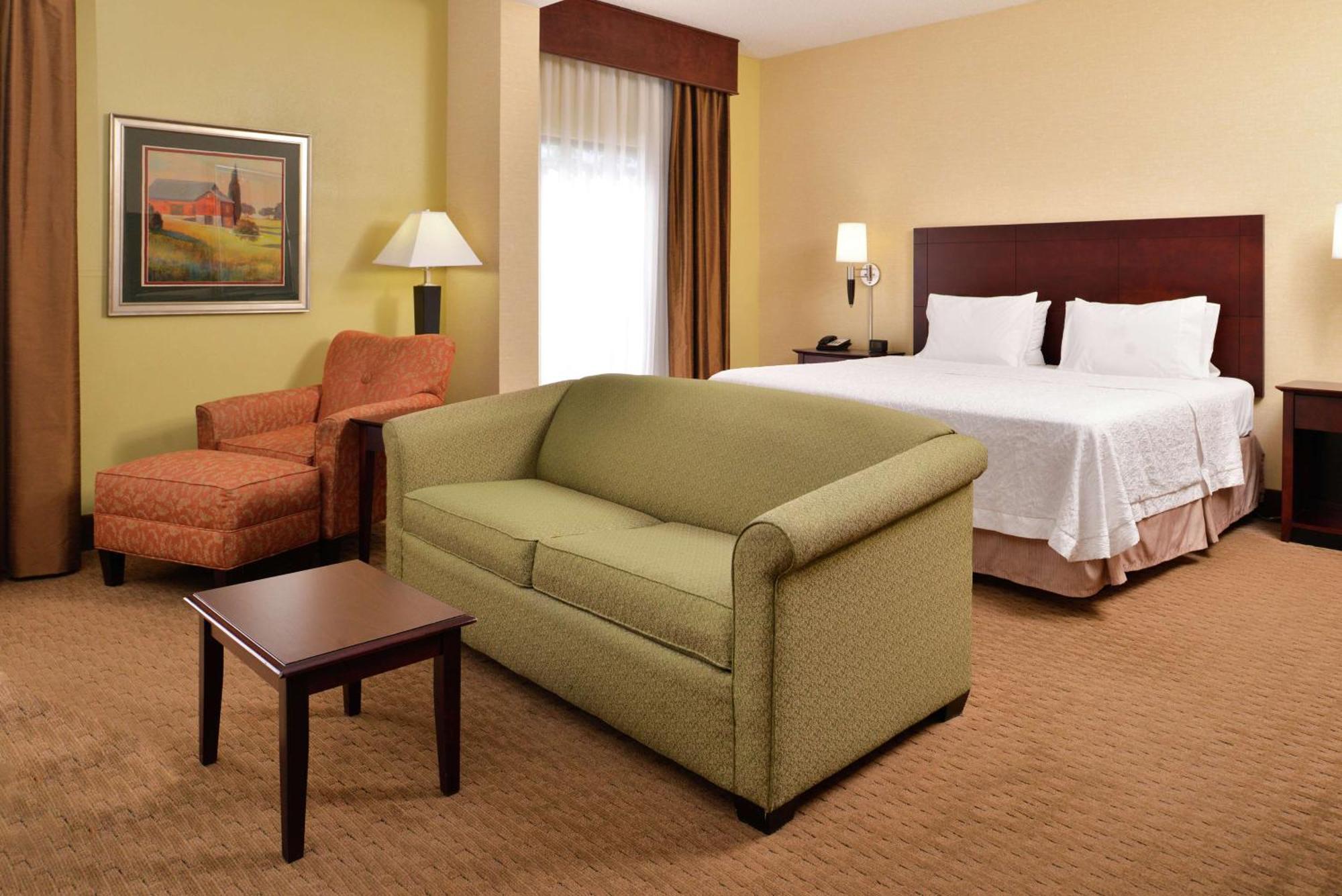 Hampton Inn Staunton Eksteriør billede