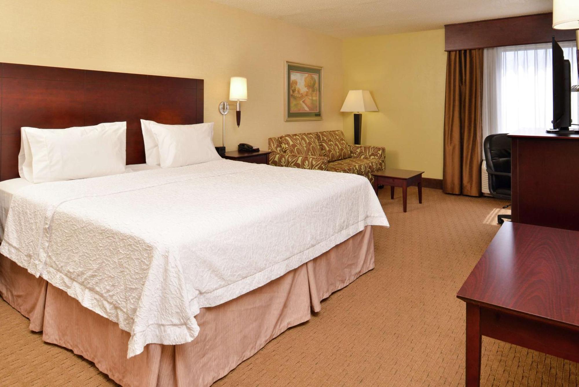 Hampton Inn Staunton Eksteriør billede