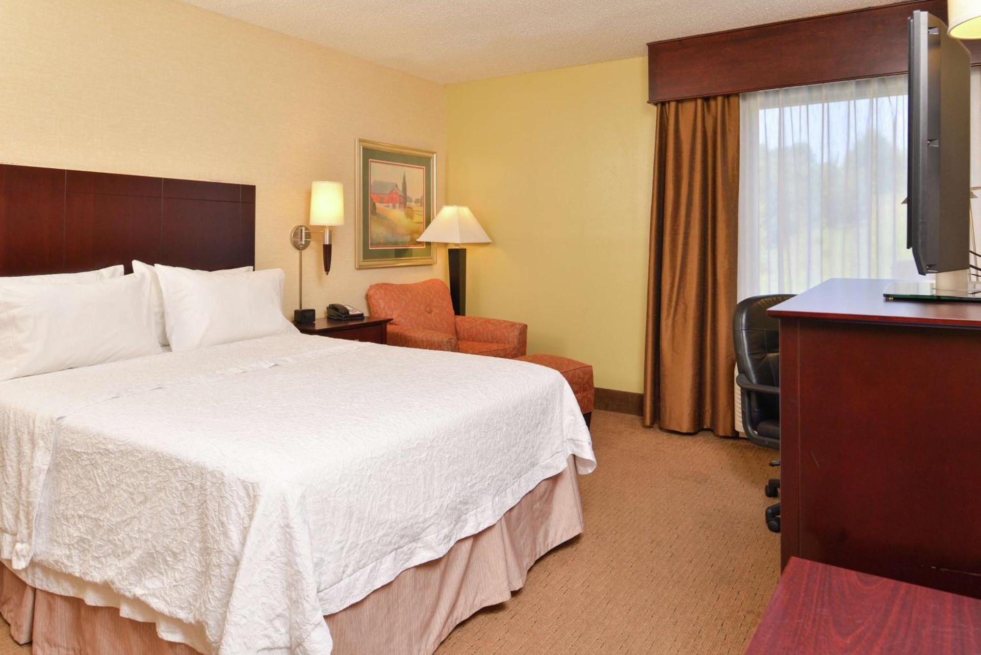Hampton Inn Staunton Eksteriør billede