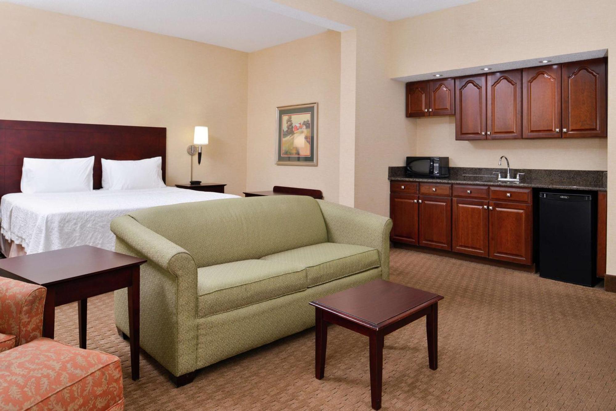 Hampton Inn Staunton Eksteriør billede